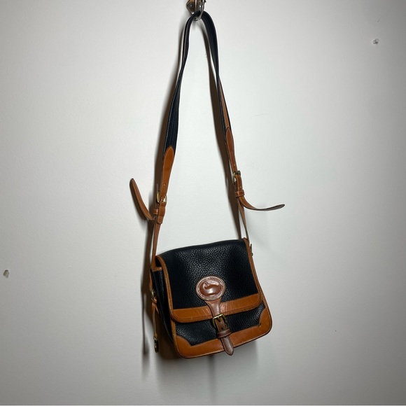 Dooney & Bourke Handbags - Vintage Dooney & Bourke Leather Crossbody Bag